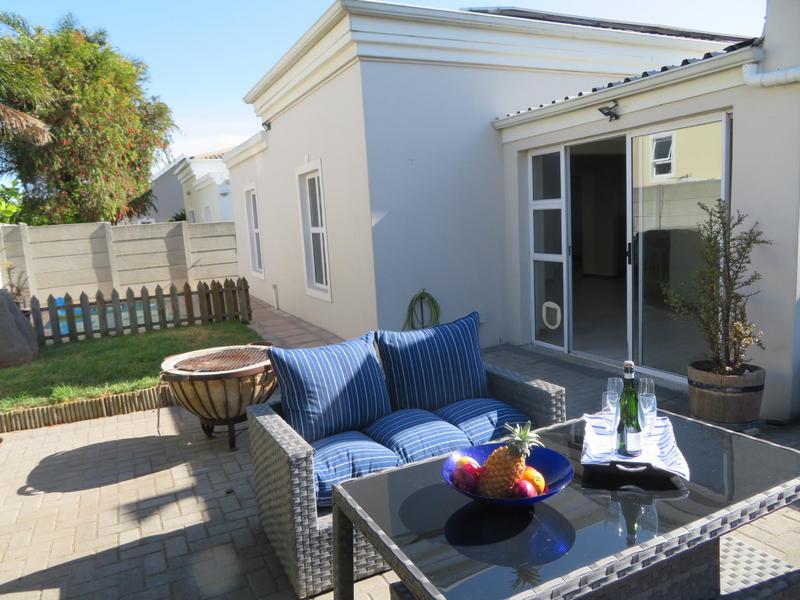 To Let 3 Bedroom Property for Rent in Eikenbosch Western Cape